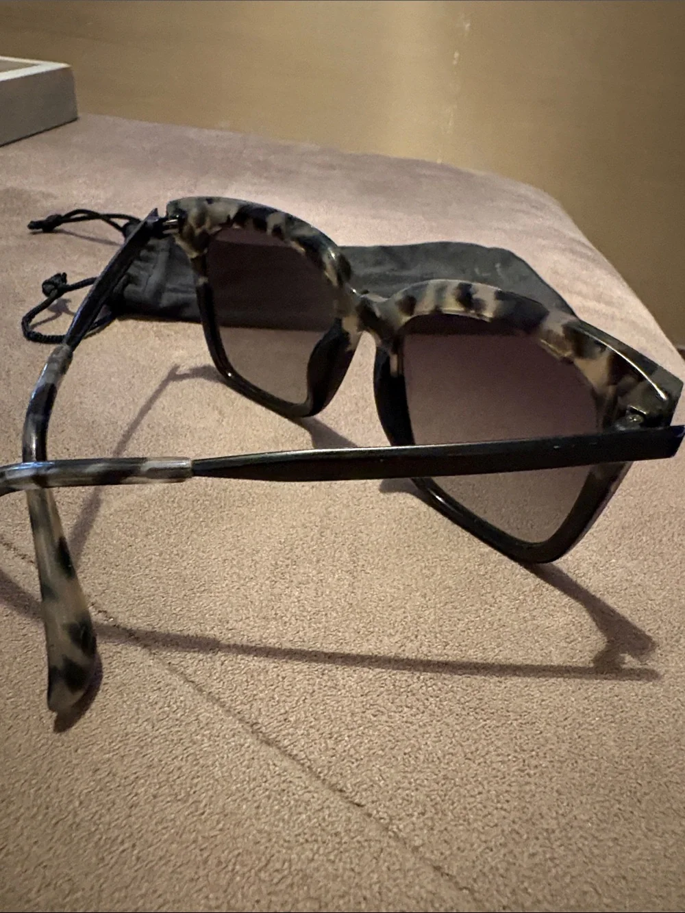 Diff Eyewear Women's Bella Tortoiseshell Gray & Black Square Sunglasses